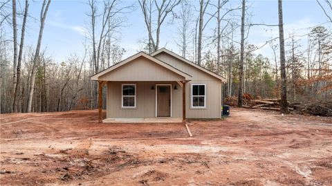 Photo of 565 whippoorwill Lane, West Union, SC 29696 (MLS # 20296679)