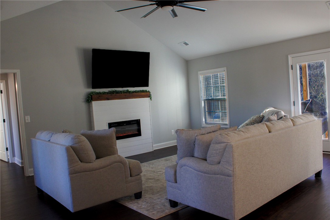 626 Johnny Long Road, Iva, South Carolina image 10