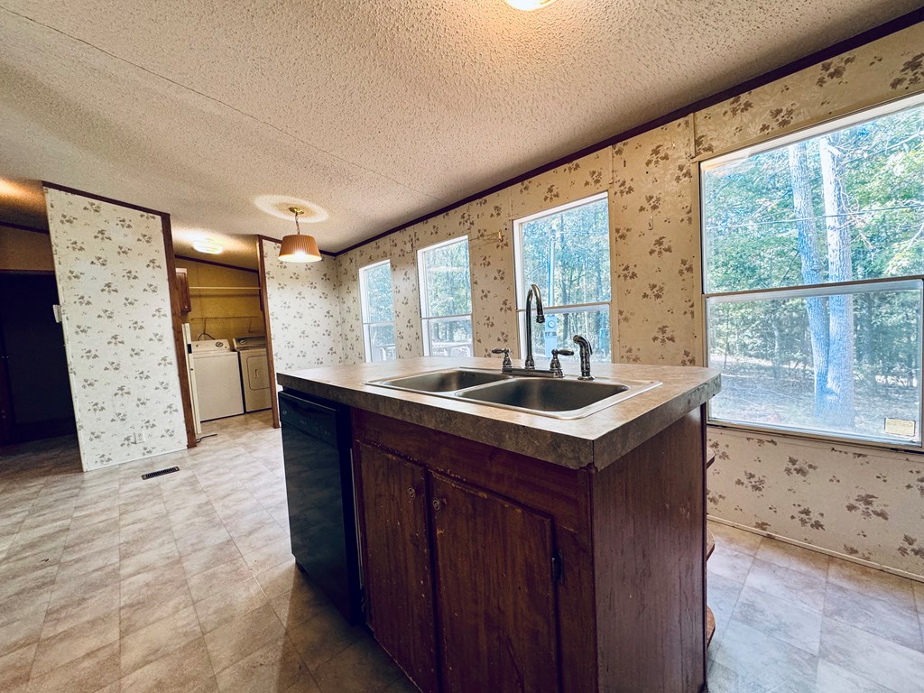 3180 Horseshoe Drive, Iva, South Carolina image 12