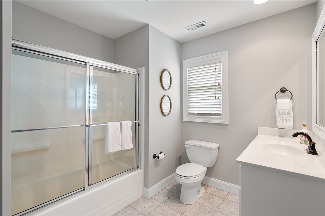 Anderson, South Carolina 29625, United States, 5 Bedrooms Bedrooms, ,4 BathroomsBathrooms,Residential,Active,151469