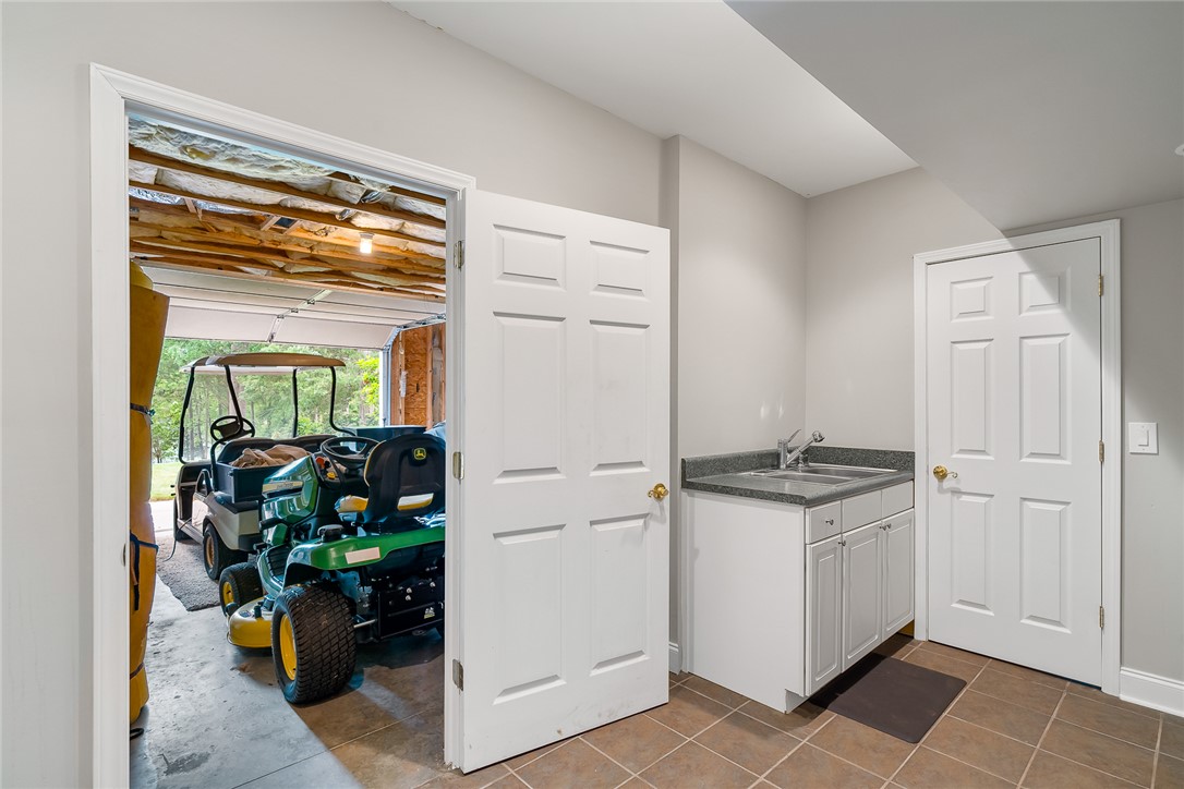 Anderson, South Carolina 29625, United States, 5 Bedrooms Bedrooms, ,4 BathroomsBathrooms,Residential,Active,151469