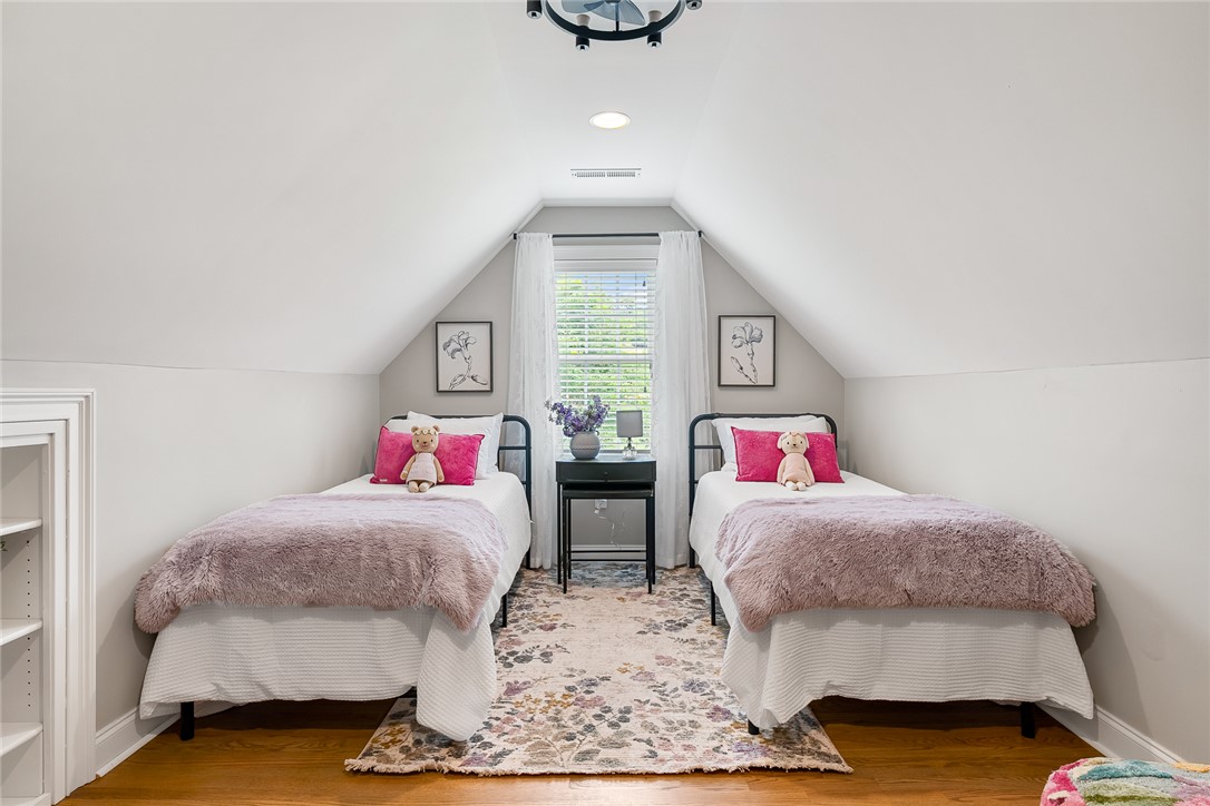 Anderson, South Carolina 29625, United States, 5 Bedrooms Bedrooms, ,4 BathroomsBathrooms,Residential,Active,151469