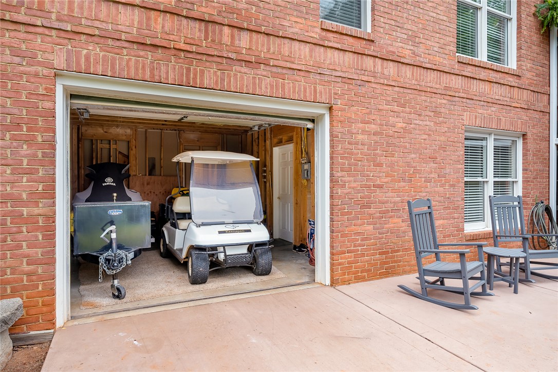 Anderson, South Carolina 29625, United States, 5 Bedrooms Bedrooms, ,4 BathroomsBathrooms,Residential,Active,151469