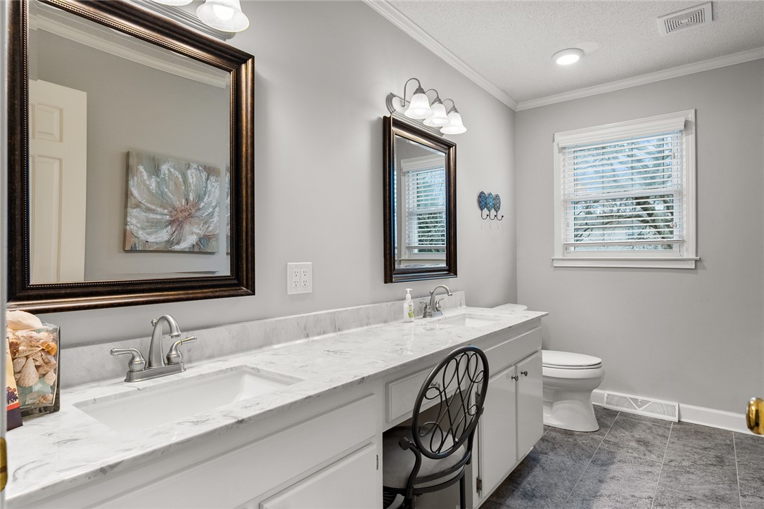 Greer, South Carolina 29650, United States, 3 Bedrooms Bedrooms, ,2 BathroomsBathrooms,Residential,Active,254184