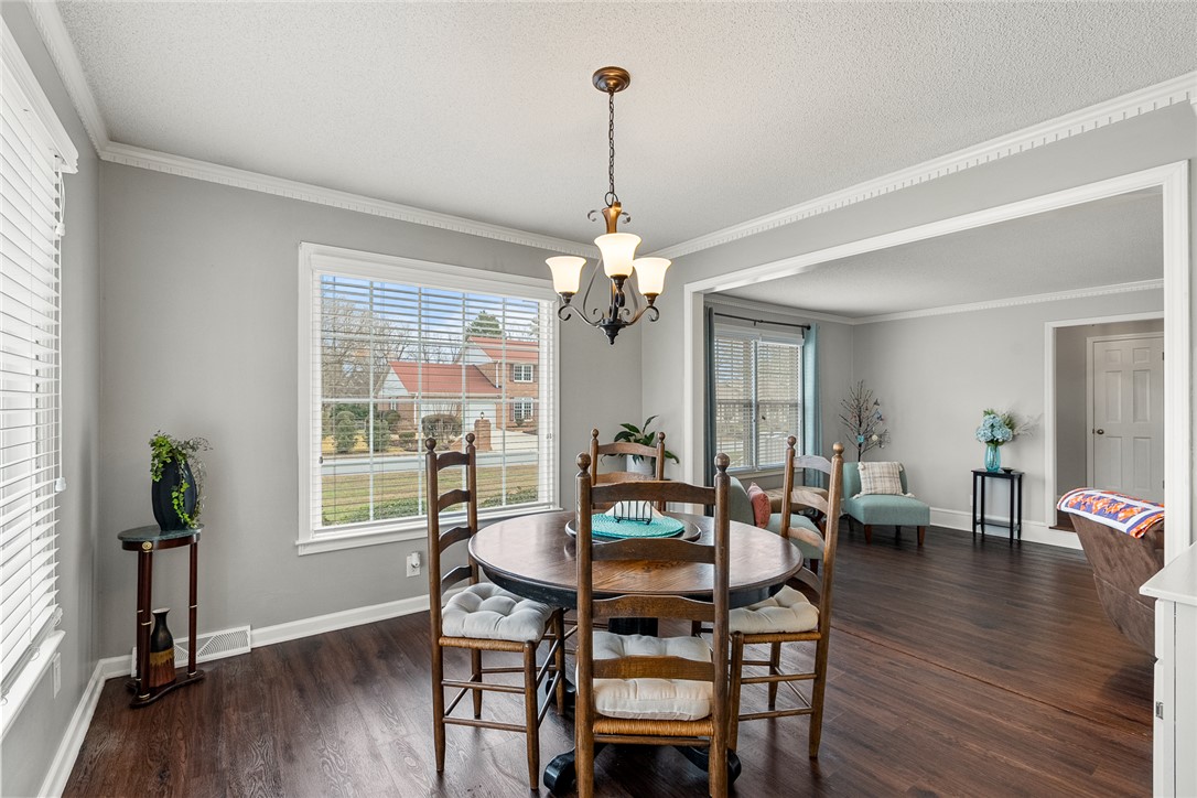 Greer, South Carolina 29650, United States, 3 Bedrooms Bedrooms, ,2 BathroomsBathrooms,Residential,Active,254184