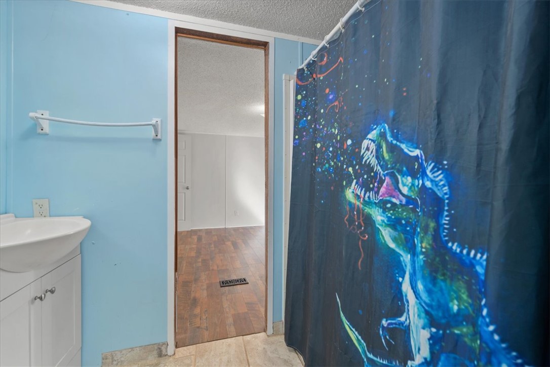 Anderson, South Carolina 29625, United States, 5 Bedrooms Bedrooms, ,3 BathroomsBathrooms,Residential,Active,242070