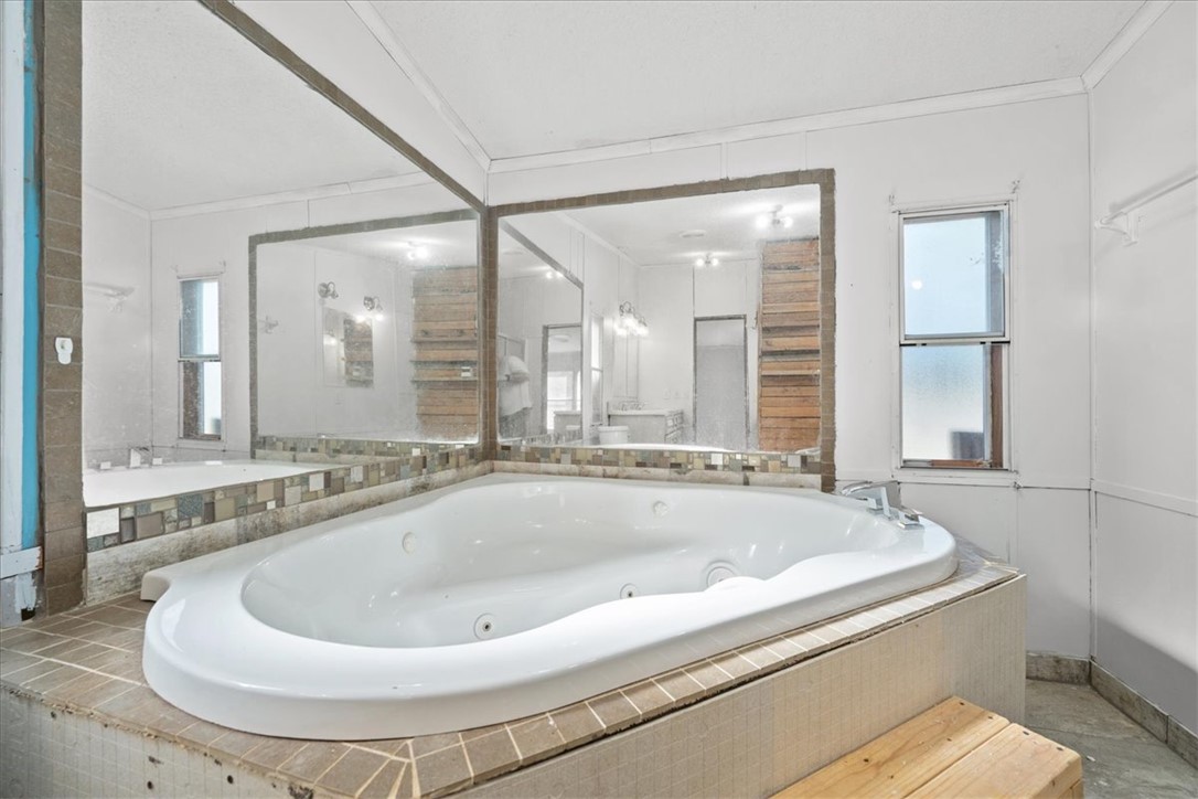 Anderson, South Carolina 29625, United States, 5 Bedrooms Bedrooms, ,3 BathroomsBathrooms,Residential,Active,242070