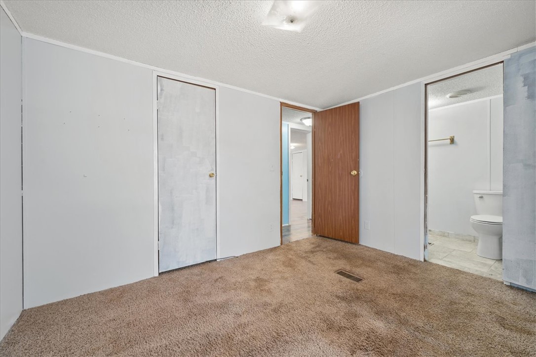 Anderson, South Carolina 29625, United States, 5 Bedrooms Bedrooms, ,3 BathroomsBathrooms,Residential,Active,242070