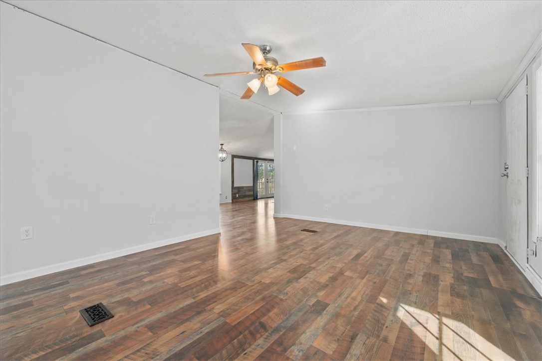 Anderson, South Carolina 29625, United States, 5 Bedrooms Bedrooms, ,3 BathroomsBathrooms,Residential,Active,242070