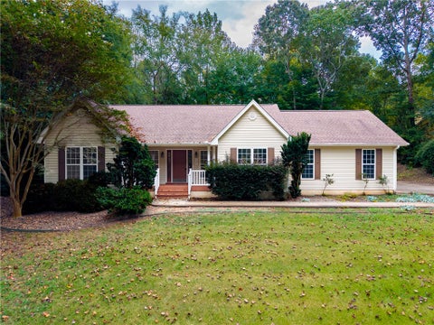 Photo of 208 Redbud Street, Seneca, SC 29672 (MLS # 20306163)