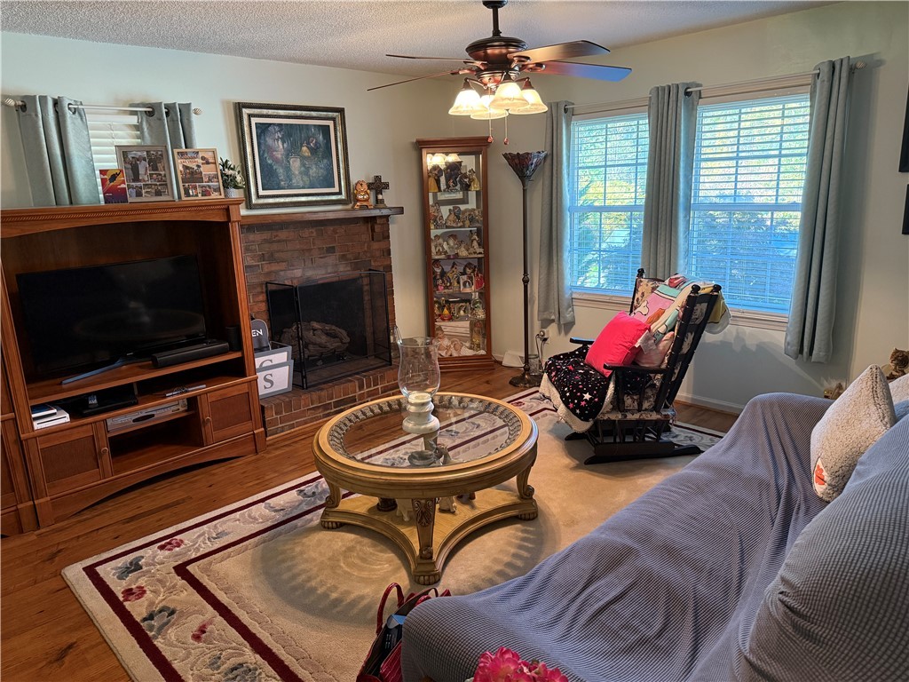 104 Laurel Lane, Seneca, South Carolina image 3