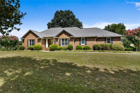 Photo of 912 Lakewood Lane, Anderson, SC 29625 (MLS # 20305261)
