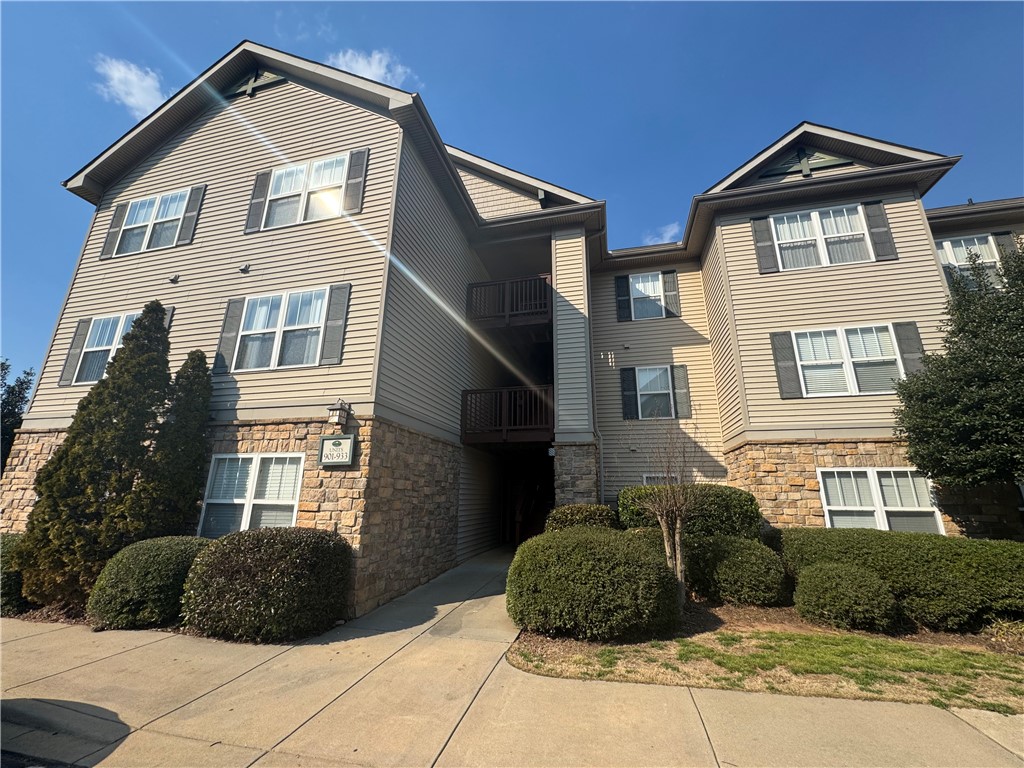 932 Harts Cove Way, Seneca, South Carolina image 1