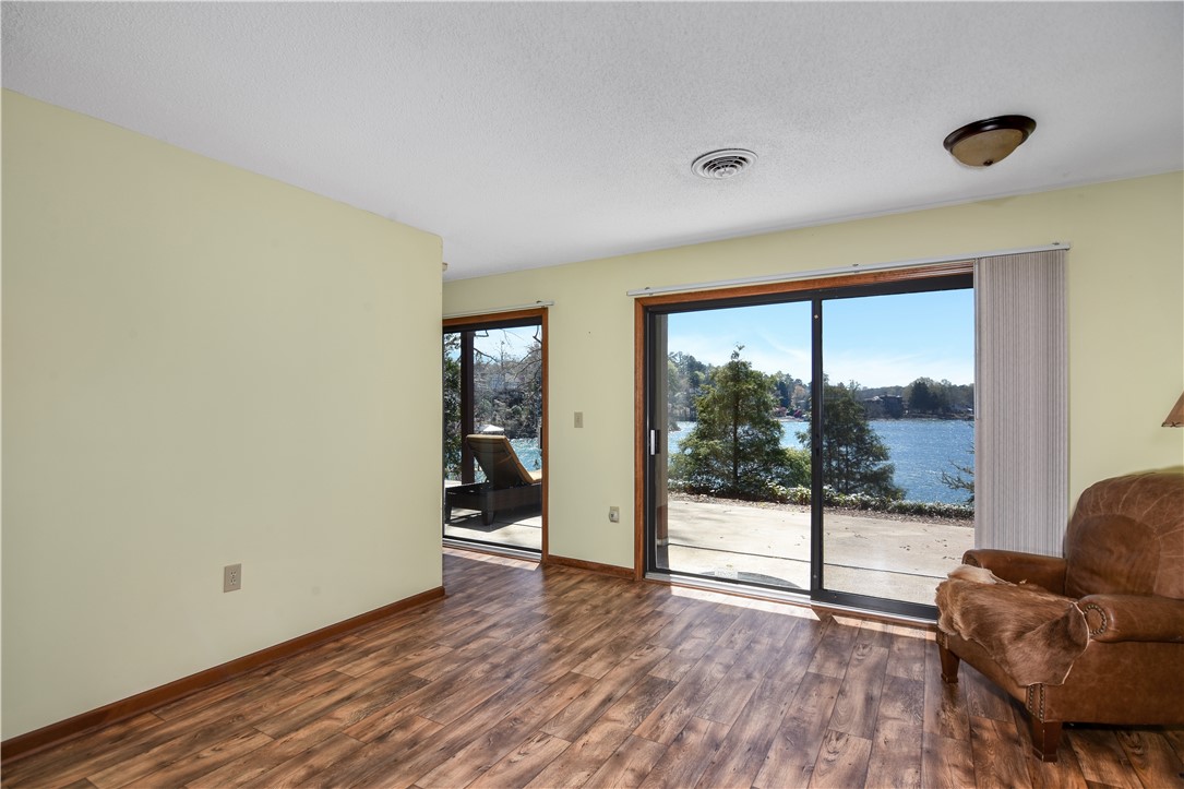 1637 W Little River Drive, Seneca, South Carolina image 34