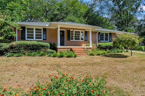 Photo of 203 Maple Park Drive, Williamston, SC 29697 (MLS # 20295900)