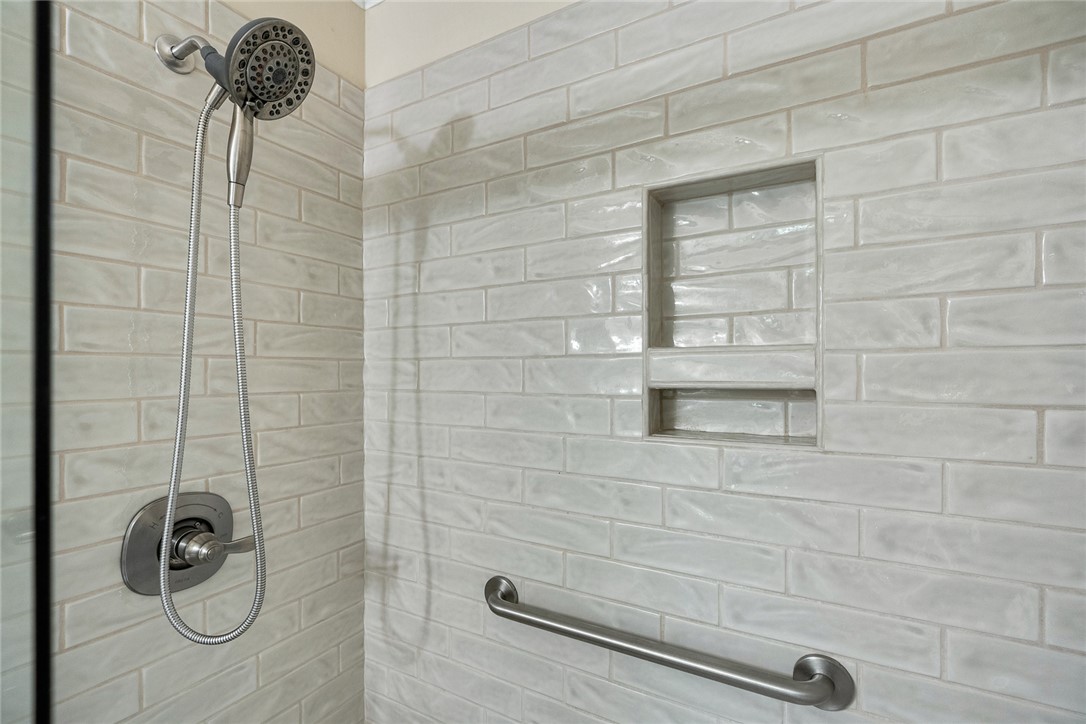 Anderson, South Carolina 29621, United States, 3 Bedrooms Bedrooms, ,2 BathroomsBathrooms,Residential,Active,244236