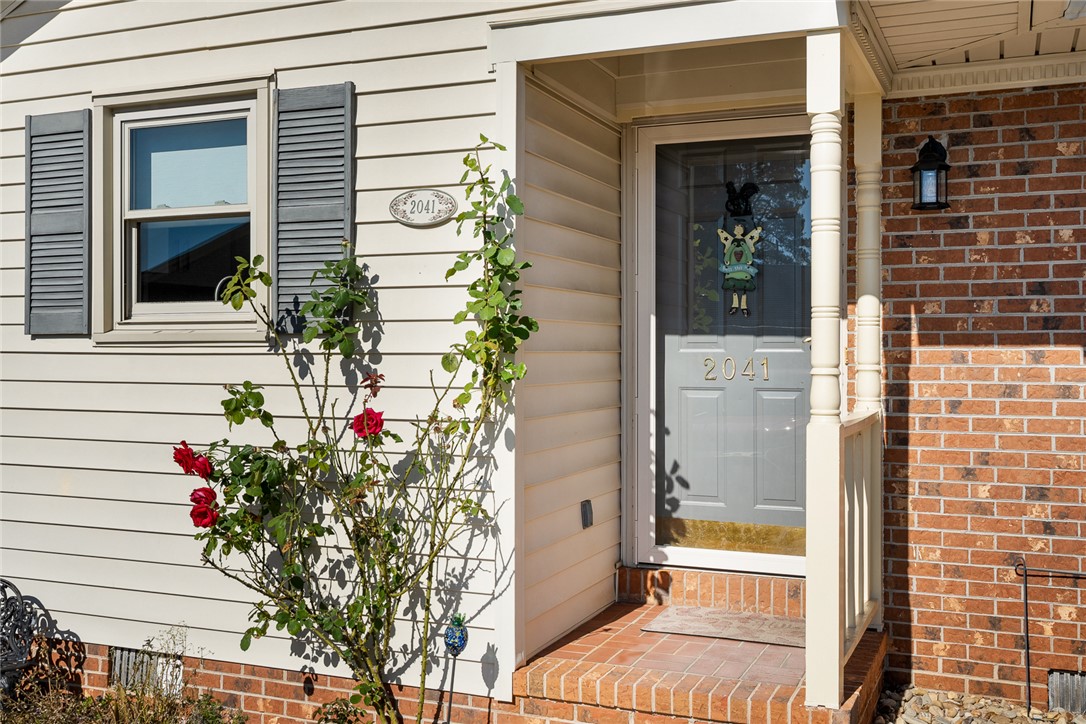 Anderson, South Carolina 29621, United States, 3 Bedrooms Bedrooms, ,2 BathroomsBathrooms,Residential,Active,244236