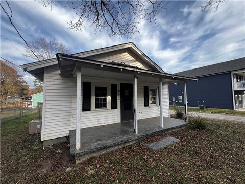 Photo of 500 Grant Street, Easley, SC 29640 (MLS # 20295697)