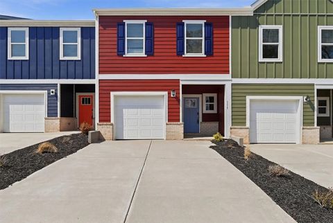 Townhouse For Sale - 111 Kerwin Court<br/> Greer, SC 29651