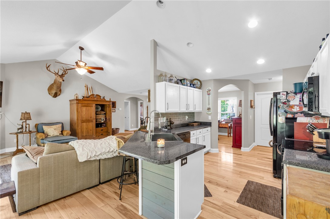 32 Berry Pine Court, Taylors, South Carolina image 10