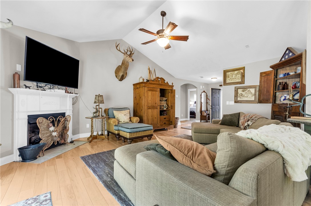 32 Berry Pine Court, Taylors, South Carolina image 8