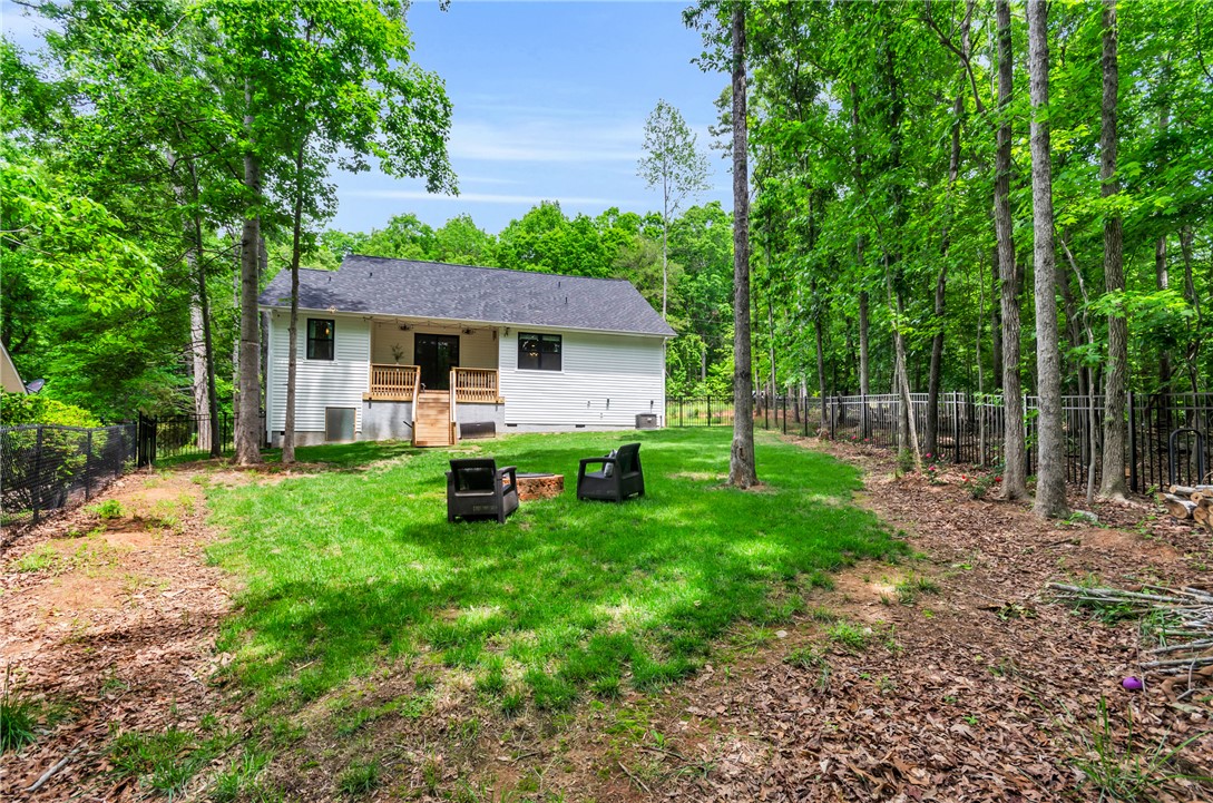 203 N Hogan Drive, Westminster, South Carolina image 29