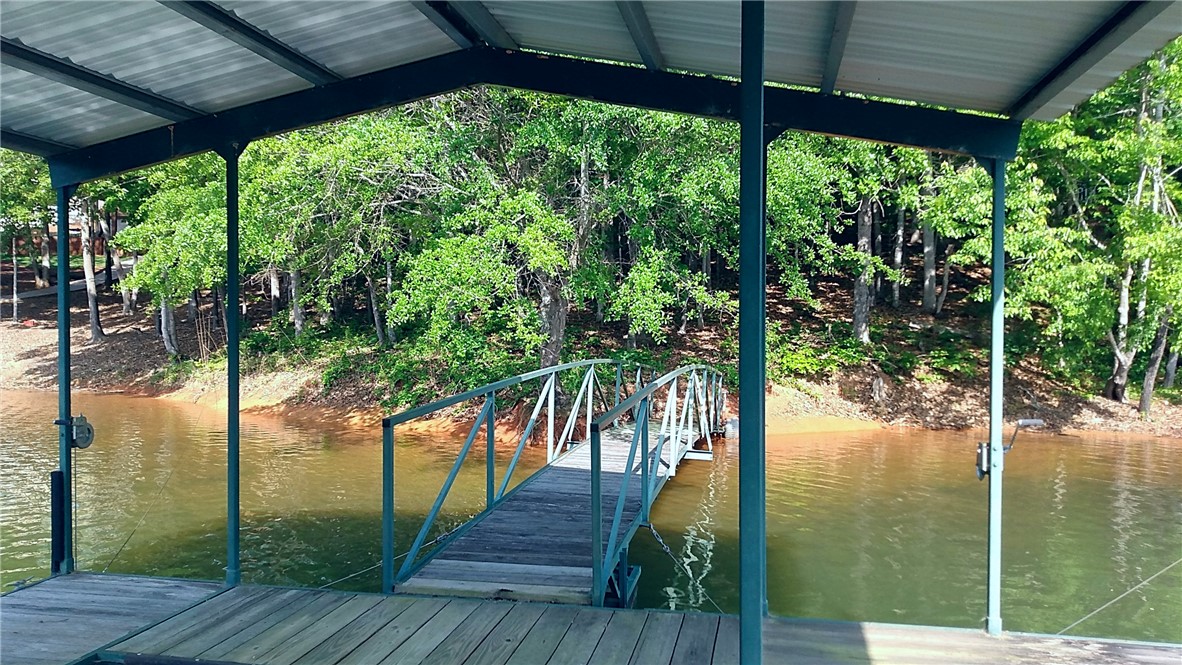 Lake Place Drive, Lavonia, Georgia image 7