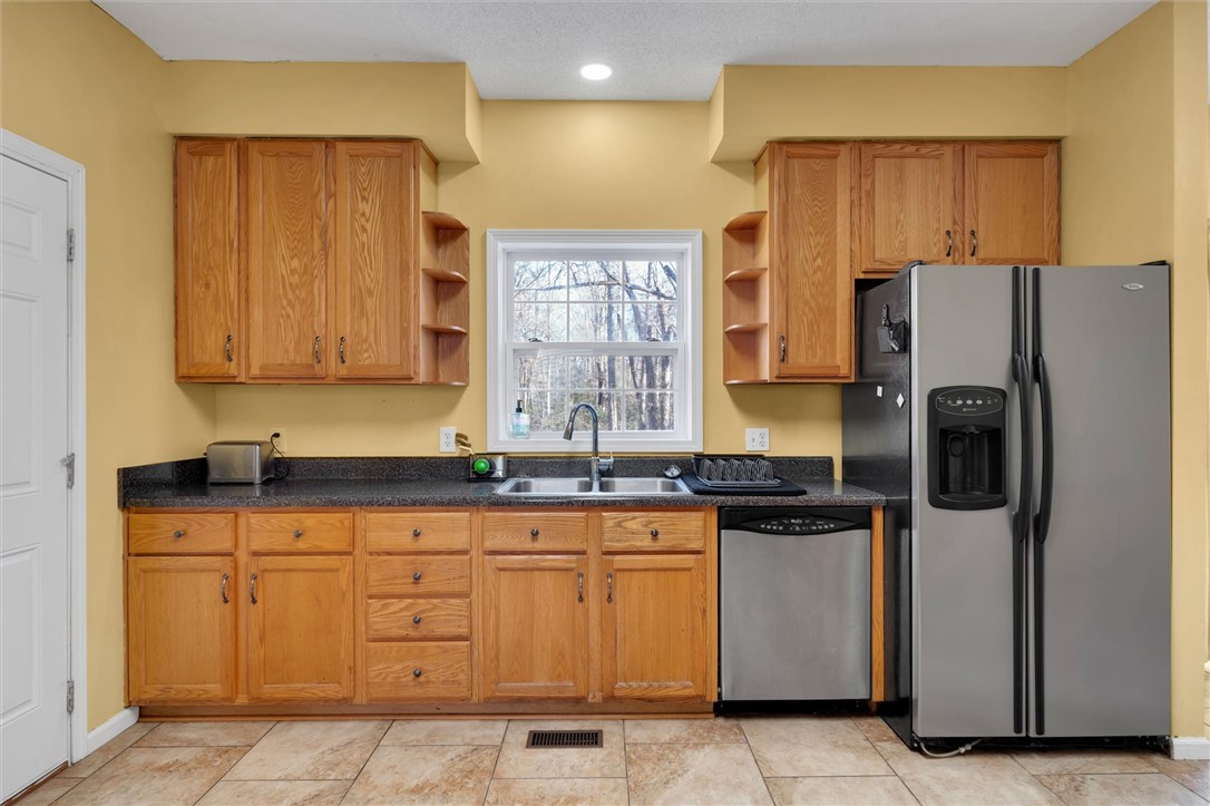 104 Pleasant Woods Road, Piedmont, South Carolina image 11