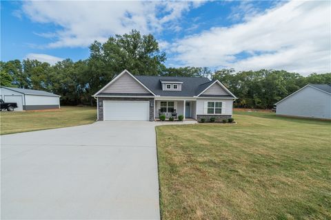 Photo of 1003 Stoneham Circle, Anderson, SC 29626 (MLS # 20293664)