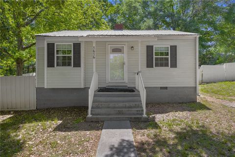 Photo of 1616 Meadowbrook Circle, Anderson, SC 29624 (MLS # 20300328)