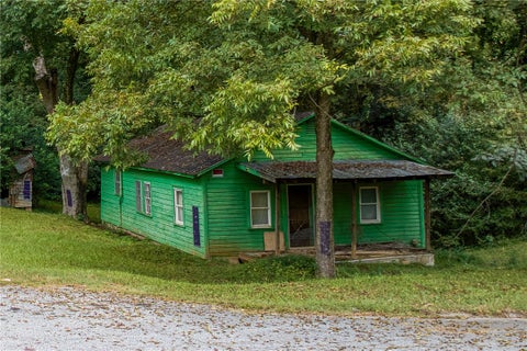 Photo of 407 E. South 3rd Street, Seneca, SC 29678 (MLS # 20306856)