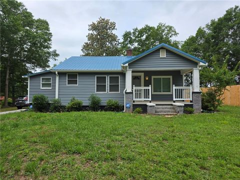 Photo of 108 Martin Street, Westminster, SC 29693 (MLS # 20302102)