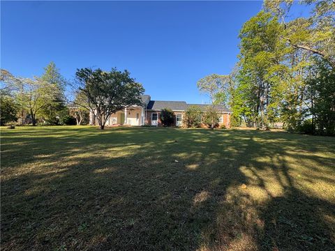 Photo of 2211 E River Street, Anderson, SC 29621 (MLS # 20301177)