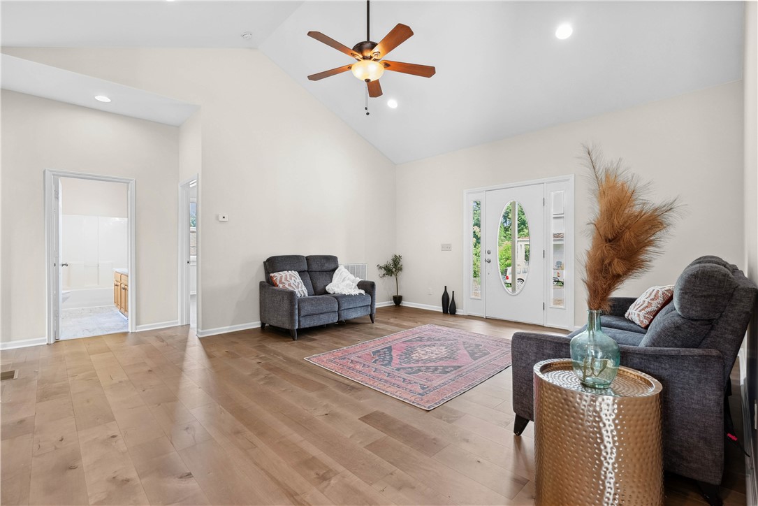 1316 E South 6th Street, Seneca, South Carolina image 3