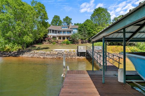 Photo of 302 Bay Hill Drive, West Union, SC 29696 (MLS # 20300182)