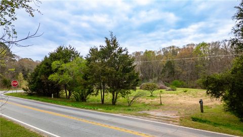 Vacant Land For Sale - 00 Mahaffey Road<br/> Williamston, SC 29697