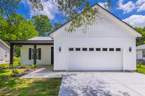 Photo of 107 A Avondale Road, Anderson, SC 29624 (MLS # 20294180) Photo of 107 A Avondale Road, Anderson, SC 29624 (MLS # 20294180)