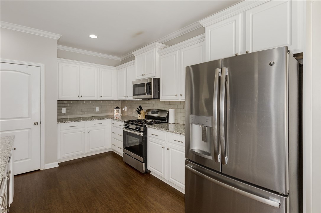 352 Avendell Drive, Easley, South Carolina image 15