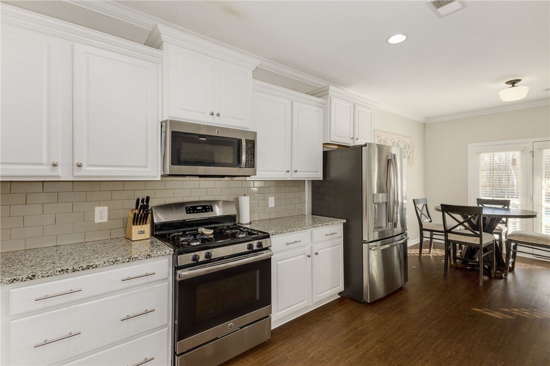 352 Avendell Drive, Easley, South Carolina image 12