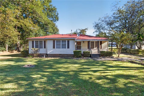 Photo of 509 S Hampton Street, Westminster, SC 29693 (MLS # 20308710)