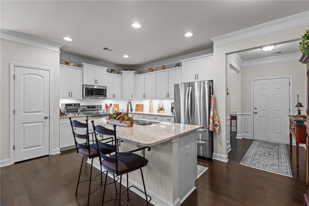 Anderson, South Carolina 29621, United States, 4 Bedrooms Bedrooms, ,3 BathroomsBathrooms,Residential,Active,192674