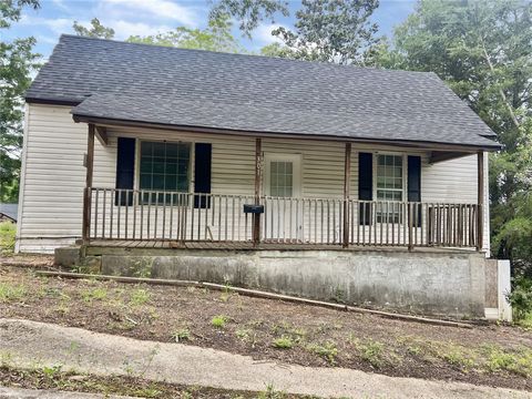 Photo of 301 Hammett Street, Honea Path, SC 29654 (MLS # 20301186)