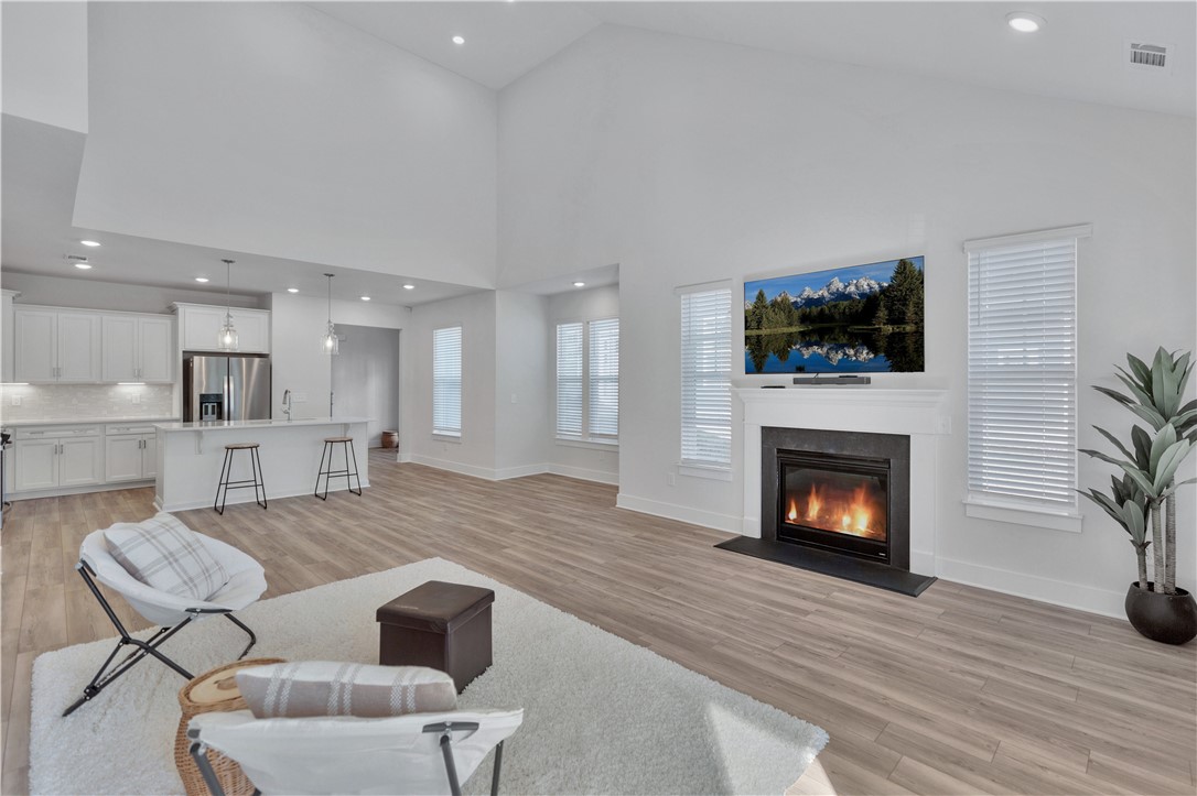 Central, South Carolina 29630, United States, 3 Bedrooms Bedrooms, ,3 BathroomsBathrooms,Residential,Active,183787