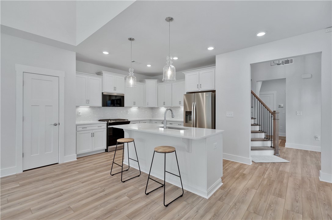 Central, South Carolina 29630, United States, 3 Bedrooms Bedrooms, ,3 BathroomsBathrooms,Residential,Active,183787