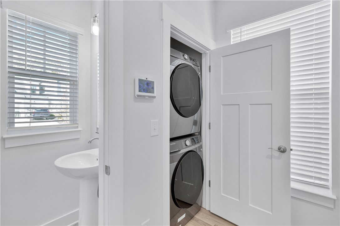 Central, South Carolina 29630, United States, 3 Bedrooms Bedrooms, ,3 BathroomsBathrooms,Residential,Active,183787