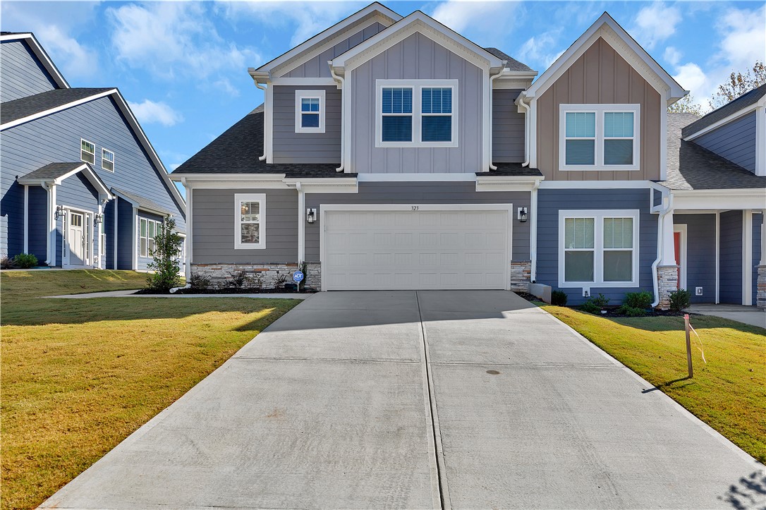 Central, South Carolina 29630, United States, 3 Bedrooms Bedrooms, ,3 BathroomsBathrooms,Residential,Active,183787