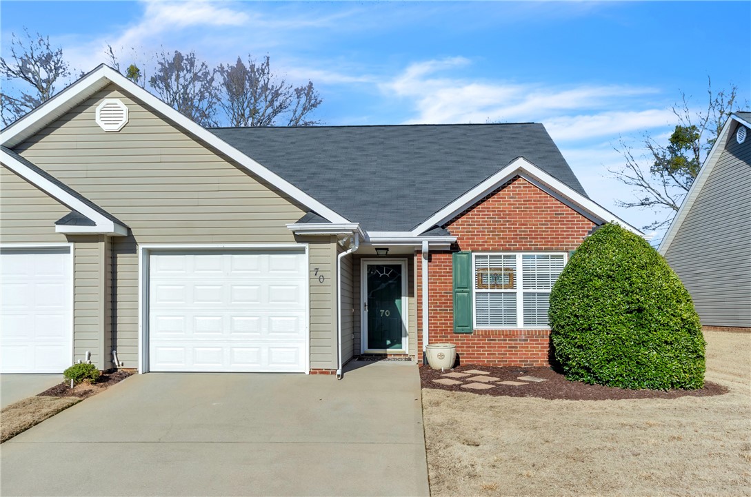 70 Magnolia Crest Drive, Simpsonville, South Carolina image 1