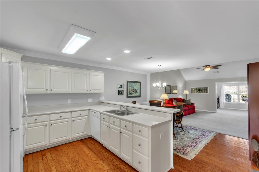 70 Magnolia Crest Drive, Simpsonville, South Carolina image 4