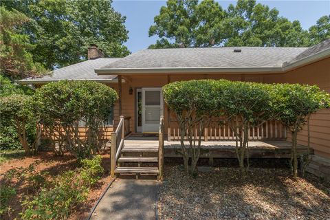 Homes For Sale - 202 Plantation Point<br/> Anderson County, Anderson, SC 29625