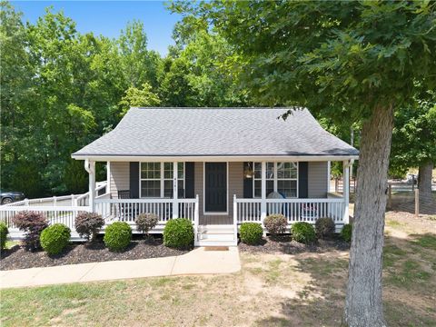 Photo of 4141 Cross Anchor Road, Enoree, SC 29335 (MLS # 20303773)